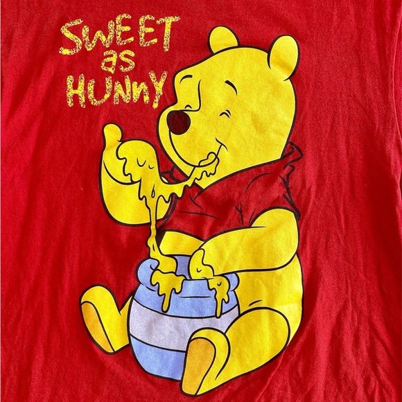 Winnie The Pooh “Sweet‎ As Hunny” Disney Red T-Shirt Adult XL Graphic Tee - Picture 2 of 4